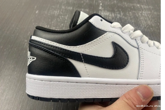 black 553558-132 Air white 1  Jordan 553558-132 Low and 0317